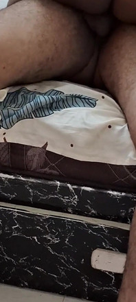 Desi flicka sexiga bröst och knullar hennes våta fitta med Stora Pennis