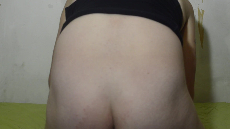 Sara B: Playing with my ass (Sara NB)