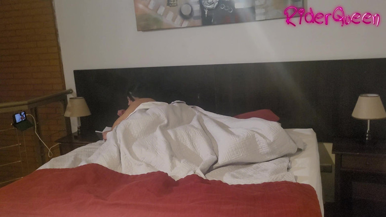 Riderqueen: 흑인 대물 자지에게 따먹히는 거유 밀프