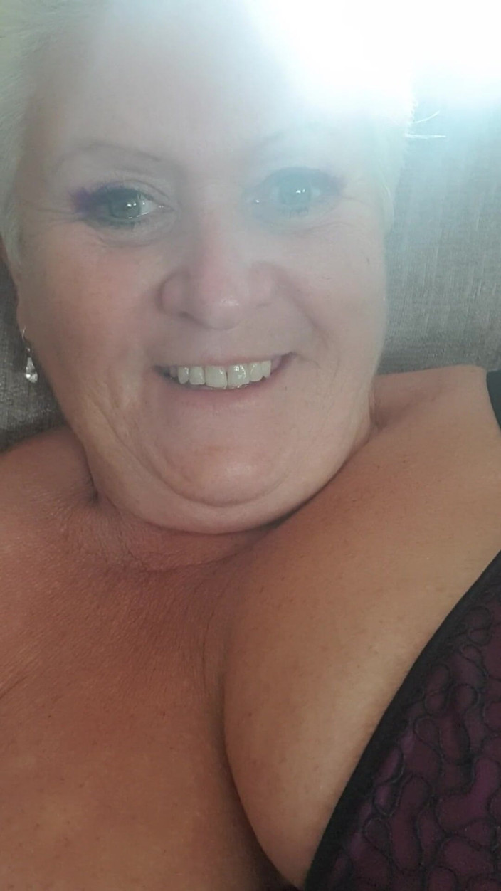 Uk Joolz: Calze di nylon completamente alla moda