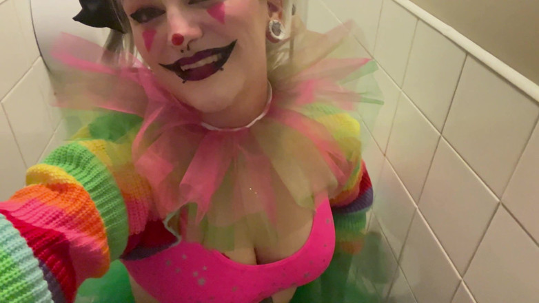 EeveeXo: Trashy Clown Girl Public Toilet Pissing Flashing and Smoking