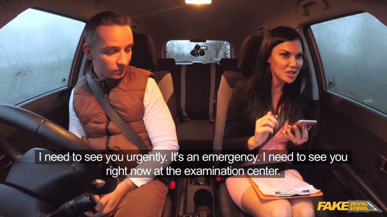 Fake Driving School: Falešná autoškola - řidičský test se promění v divokou: dvojitý creampie v...