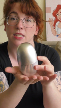 NSFW recension av silverfjäderna från den dåliga persikan