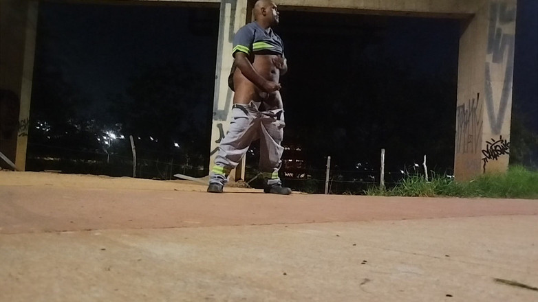 TheBlacKHunterr: Мастурбация на улице