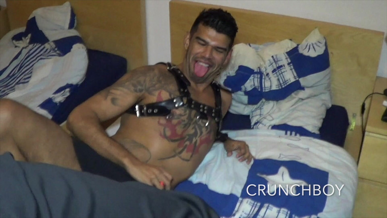 PORN FRENCH RAW FUCK CLUB X: 2324 відтрахана членом xxl Оскара Вуда