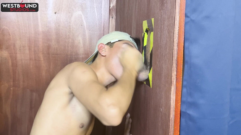 Latin Twinks: Gilberto moon wird es nicht müde, schwanz zu lutschen