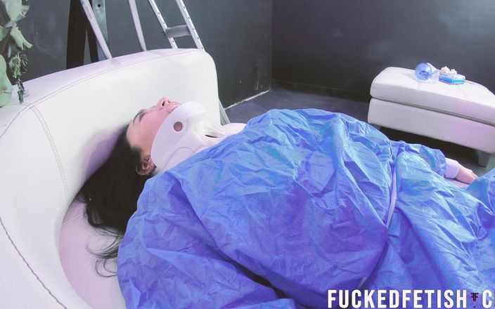 Fucked Fetish: 4k tıp ofisinde öksürük moni lee cpr