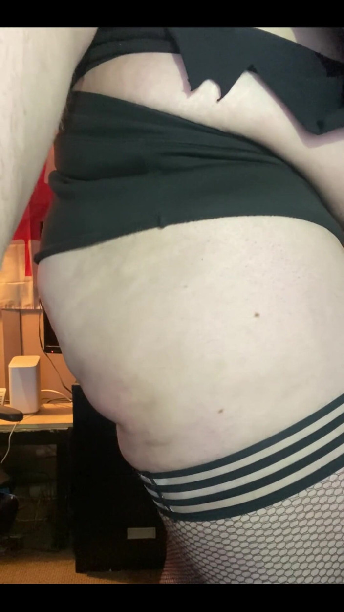 CosmicJones88: Shake Shake Oink Oink Shake Shake