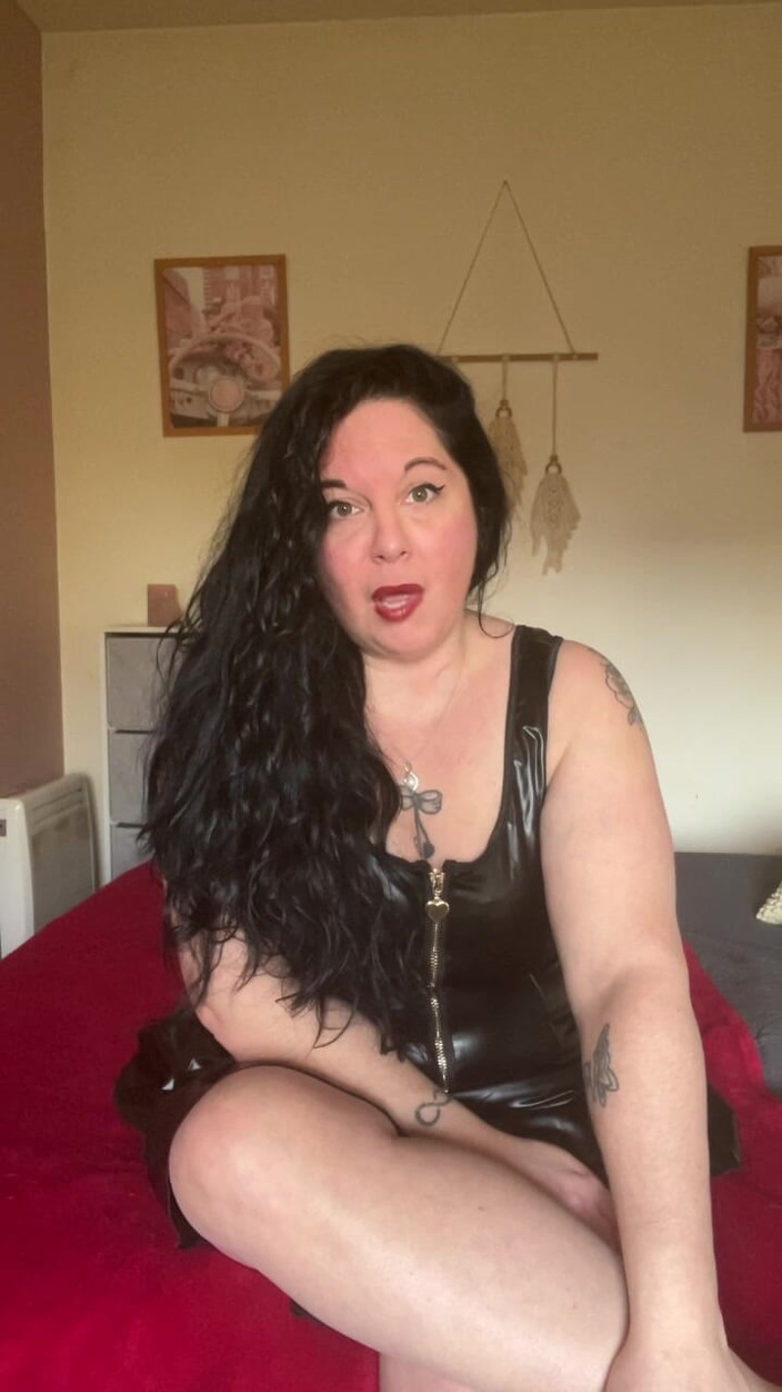 Maitresse Clara: Niciodată nu vei fi suficient de bun pentru mine