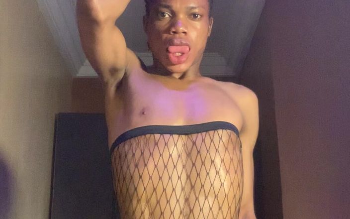 Baddestboyx: Solo en casa