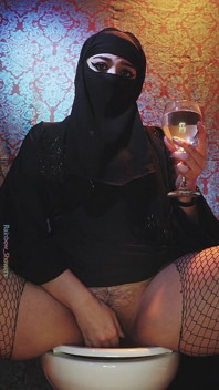 Žíznivá Habibti