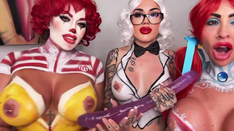 Lacey Jayne Official: Vibrator de Halloween - instrucțiuni de masturbare cu prietenii