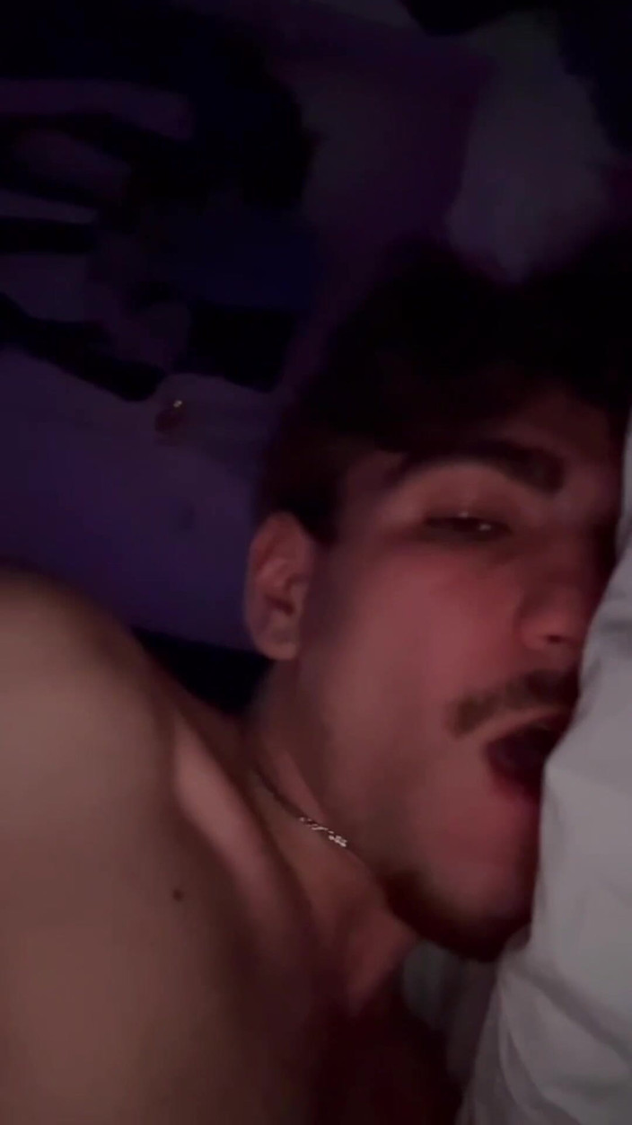 XLNicoo: Kıçımla Oynamak Duşta Boşalmayla Sonuçlanıyor