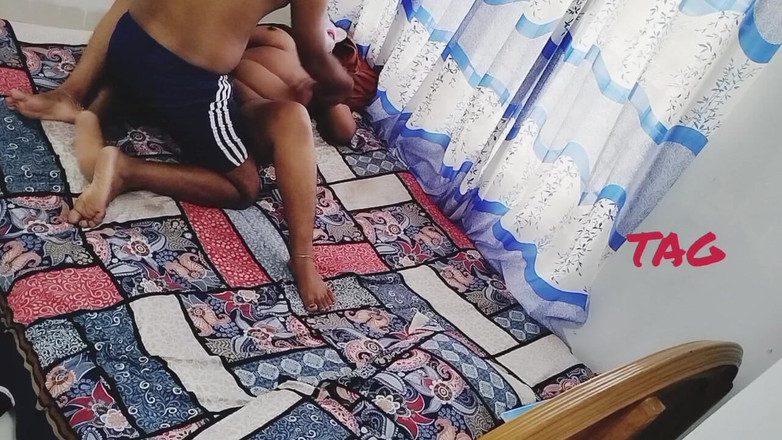 Teensex: Bangladeshi sexy namorada com peitos grandes seduz seu namorado quando...