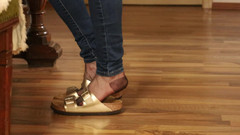 KimisWorld: Nylons & Skinny Jeans - lủng lẳng trong xăng đan cổ điển