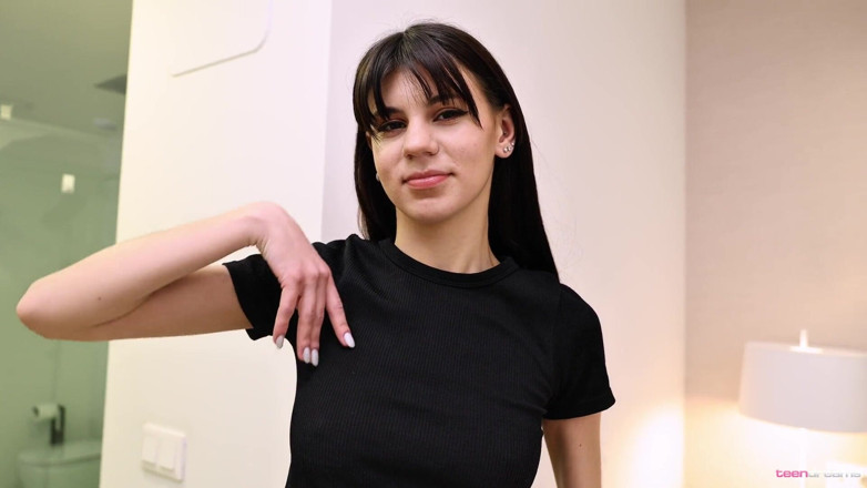 Teen Dreams: Svart topp och rem