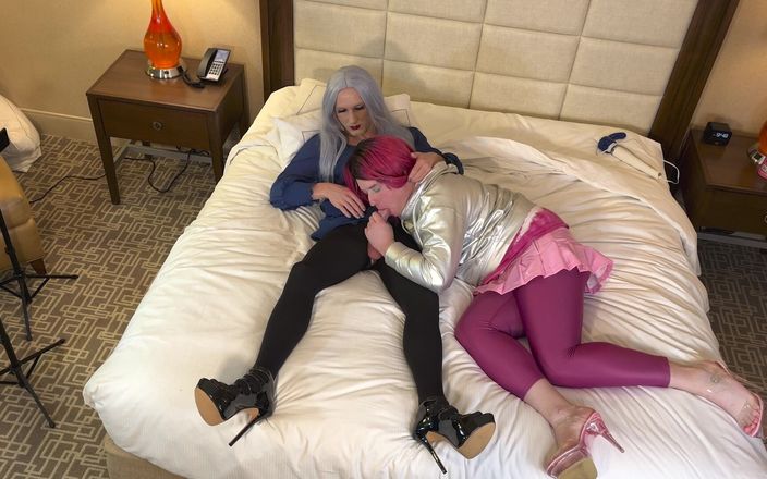 Sissy Bailey Wilde: Ateşli travesti tanrıça trans kelsey ustalarından sakso çekiyor - derleme 1