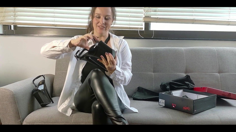 Kinky Lyrical: New Pleaser Heels Flamingo 809 Trying on My Sexy New Platform...