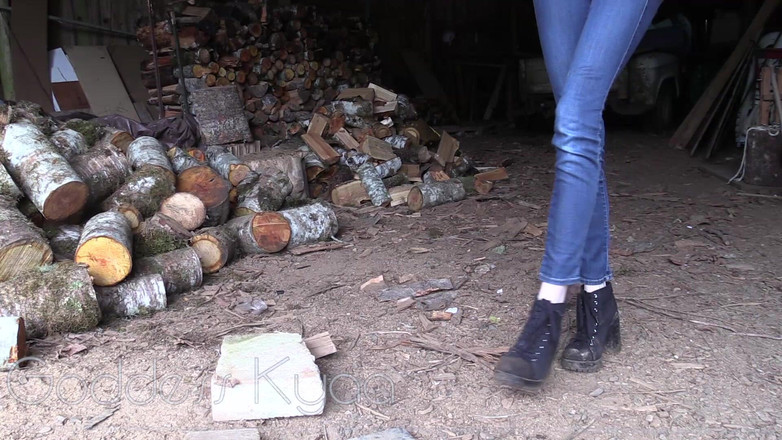 Kyaa Chimera: Loser laptop crush - benutzerdefiniertes video