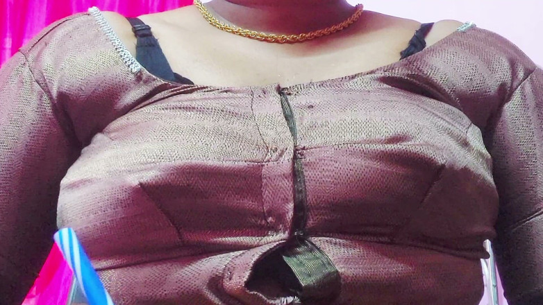 Desi Mohini: Desi Chlapec má sex s krásnou nevlastní sestrou