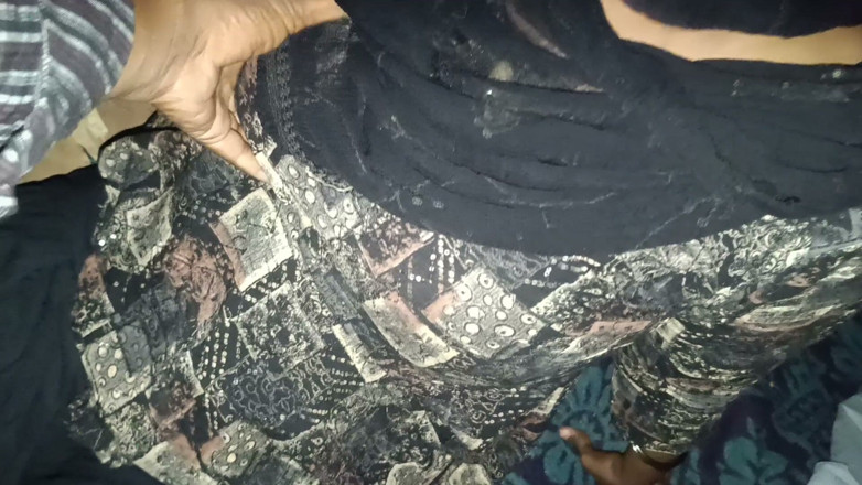 Bhabhi UP: Muskan Bhabhi Bhartiya Lugai