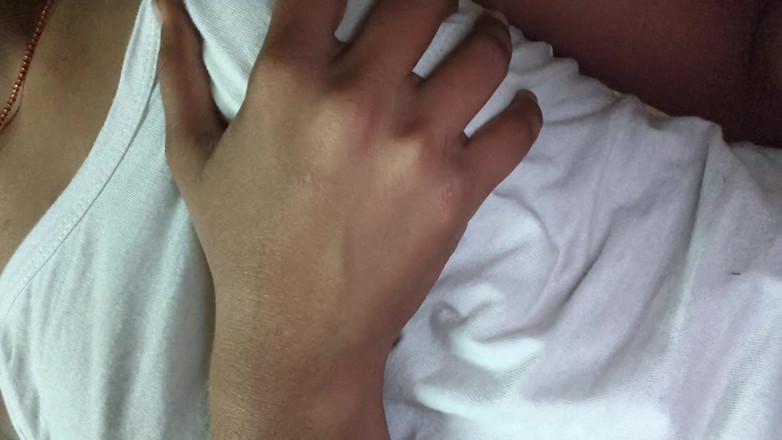 Moma: सेक्सी वीडियो लड़की हॉट बेबी गर्ल