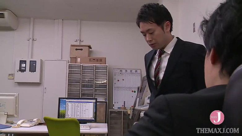 Celebrity Japan: A 40-year-old stepmother who gives herself to the president of her...