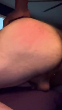 Sundal jsem si kondom při šukání mého nevlastního otce