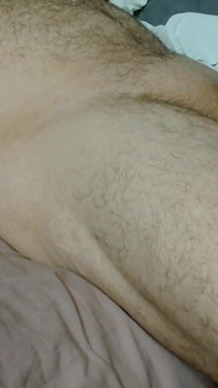 Marido despertó con una paja de esposa cachonda