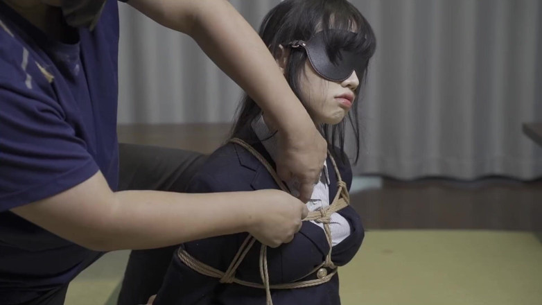 Aisan girl bondage: Using a Vibrator to Bring a Girl to Orgasm