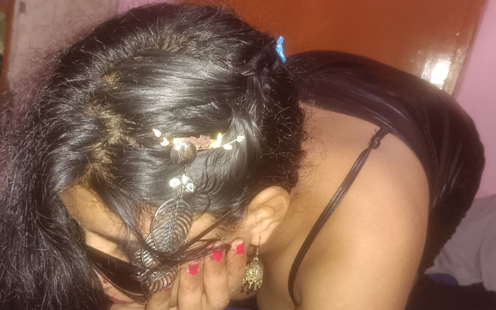 Queen4desi: デジガールフルフェイスクイーン4desiとセックスした後のホットセクシーダンス