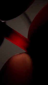 Diri dalam pakaian dalam dalam lesbian dubur berganda dengan dildo | Lucah 3d