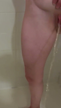 Playing with My Pissy Pussy