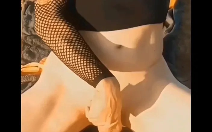 Lizzaali: Closeup Edging Cumleaking and Ass Spreading Plus Outdoor Cuming