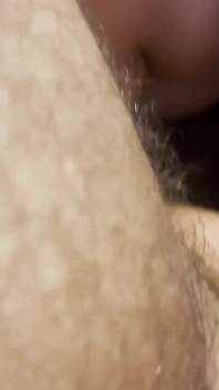 Meu namorado disse que se eu comer a bunda dele, eu posso foder qualquer um.
