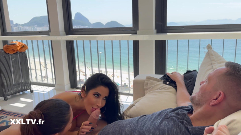 XXLTVFR: Viene servito da Clea Gaultier e anna Polina