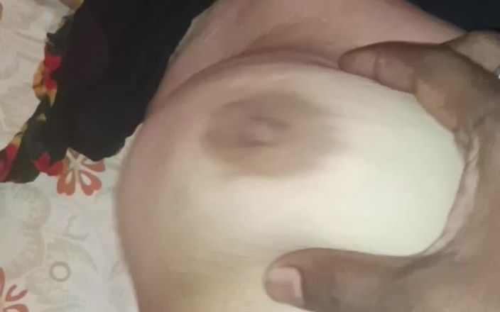 RR Fun Couple: Hintli sevimli kız sikişiyor