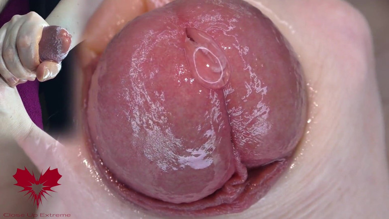 Close Up Extreme: Super prim-plan al glandului. Jocuri uretrale cu dilatator.