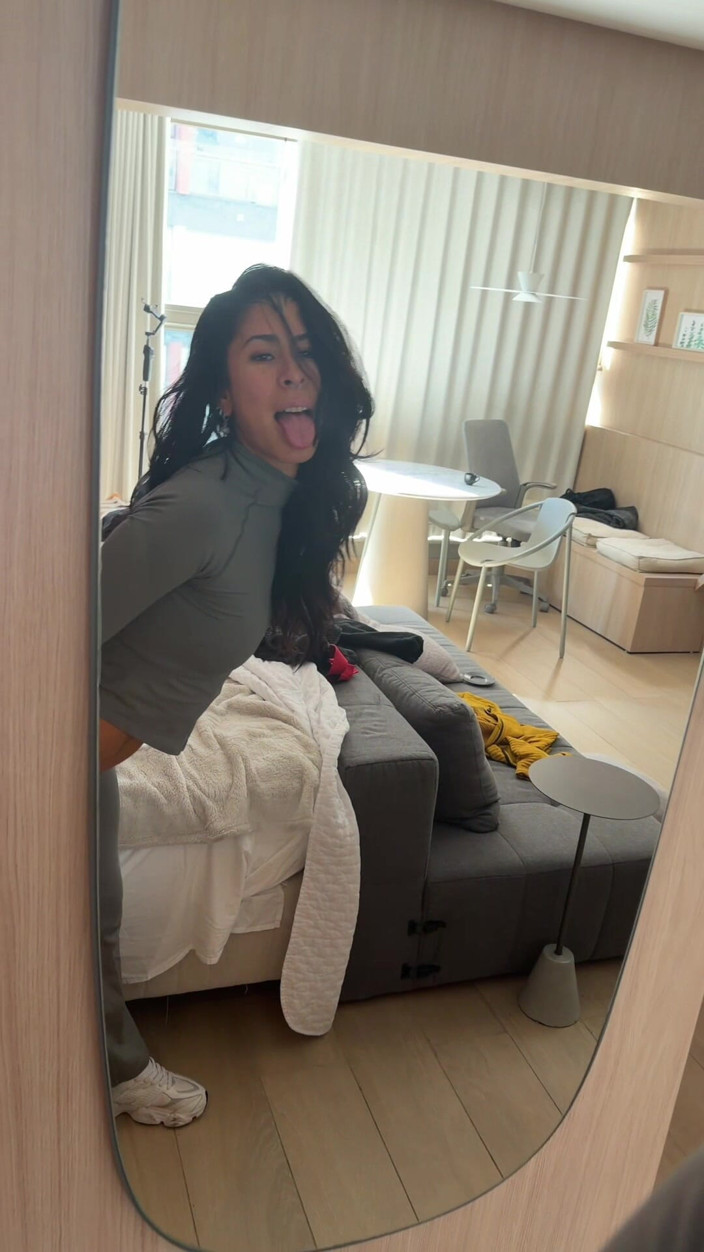Skcandy: POV : une latina tatouée se fait éjaculer dans le dos devant...