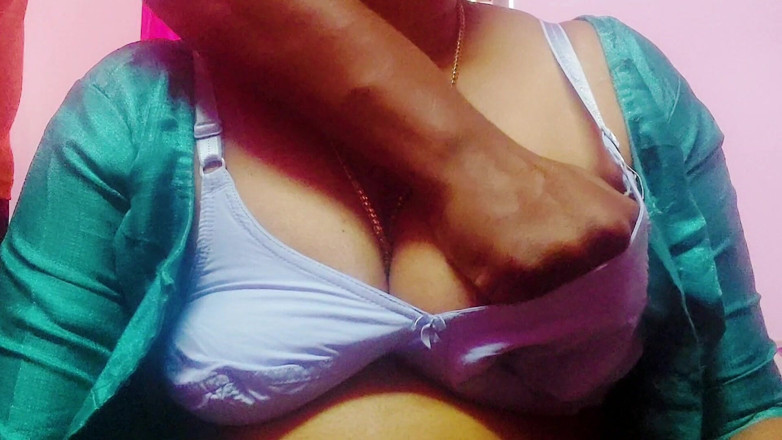 Desi Mohini: Stiefbroer had alleen seks met Bhabhi