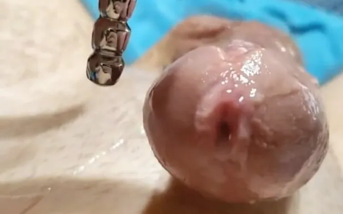 UrethralSound: Cumshot Through Hollow Penis Plug