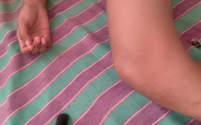 Dipstar: Hete stief-Bhabhi komt bij me thuis en geeft me harde...