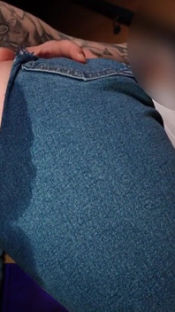 Cewek hot bertato muncrat sambil