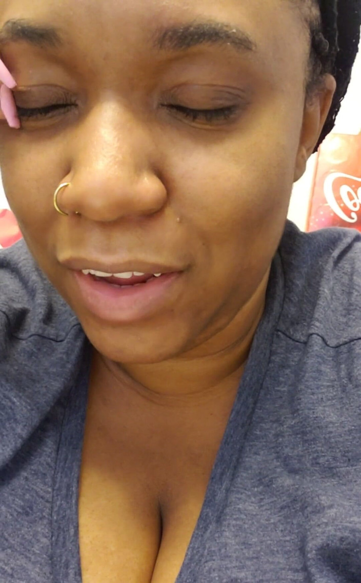 Josie4yourpleasure: Hai！今晚在直播中加入我？