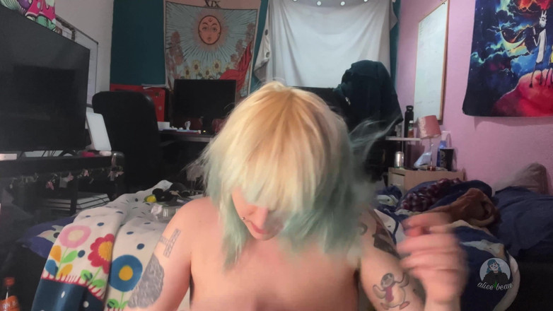 Alice Bean: Pratica del taglio dei capelli