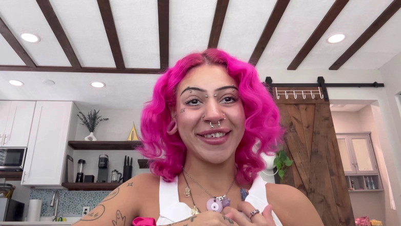 Nali Marie: Nali Marie bỏ qua lớp học cho bạn hướng dẫn...