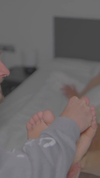 Nožní fetiš sex dělá Veronica Leal tak nadrženou, že stříká