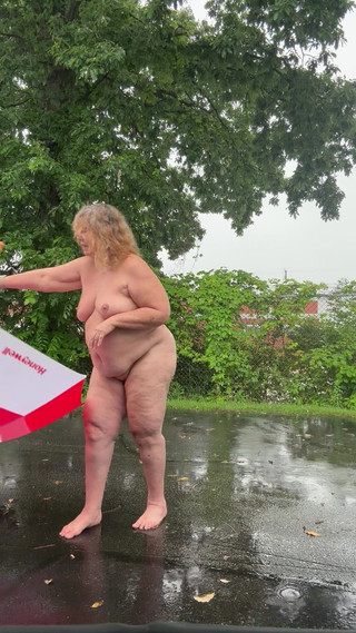 Big Ass 4 U: Yağmurda yaramaz zaman erken Cumartesi