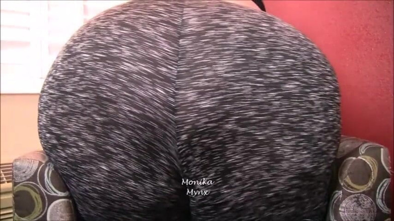 BBW Pleasures: Ssbbw taytlı kalçalarını sallıyor
