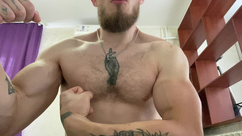 Hunky time: Aanbid mijn spieren en harig lichaam